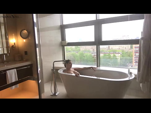 ❤️ Obrovská kočka vášnivě si honí kundu v koupelně ❤️❌ Anal video u cs.vlad-massage-salon.ru ❤